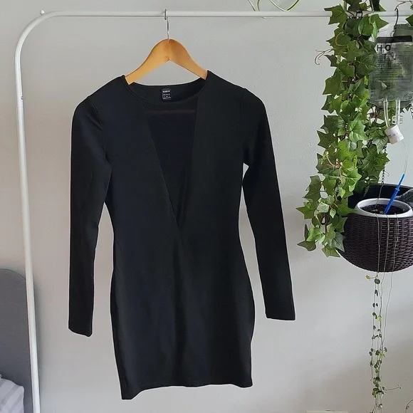 Mini dresses - Picture 3 of 5